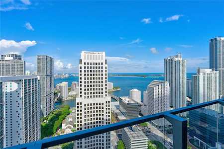 68 SE 6th St #3905 Miami, FL 33131