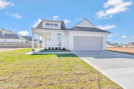 303 Queenstown Avenue Youngsville, LA 70592