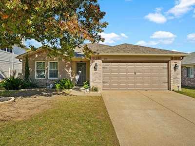 1052 Triple Crown Drive Fort Worth, TX 76179