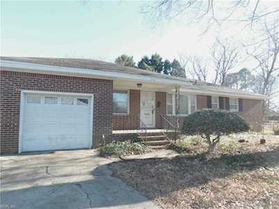 732 Howell St Virginia Beach, VA 23464