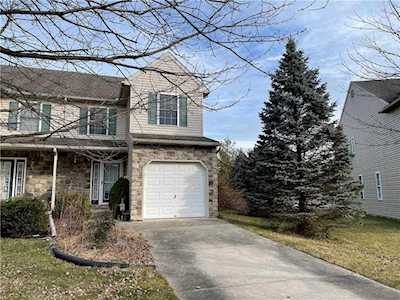 8093 Heritage Dr Alburtis, PA 18011