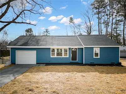 113 Marion Dr Chesapeake, VA 23322