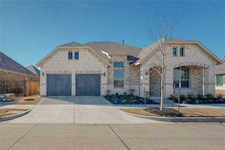 4610 Magnolia Park Drive Arlington, TX 76005