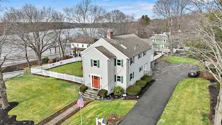 31 Lake Avenue Woburn, MA 01801