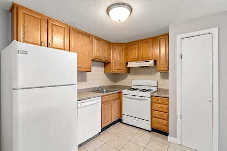 381 Hildreth St #305 Lowell, MA 01850