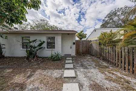2611 Oakdale St S St. Petersburg, FL 33705