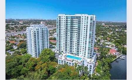 1871 NW S River Dr #807 Miami, FL 33125