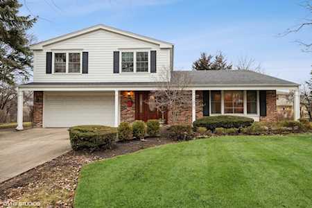3224 Maple Leaf Dr Glenview, IL 60026