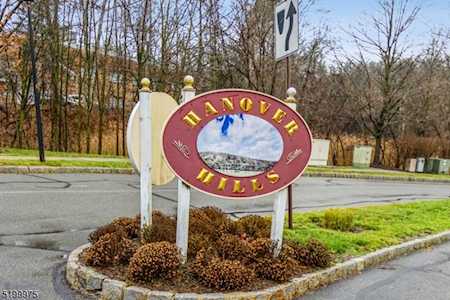 224 Vista Dr Hanover Twp., NJ 07927