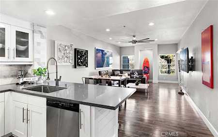 415 Townsquare Ln #211 Huntington Beach, CA 92648