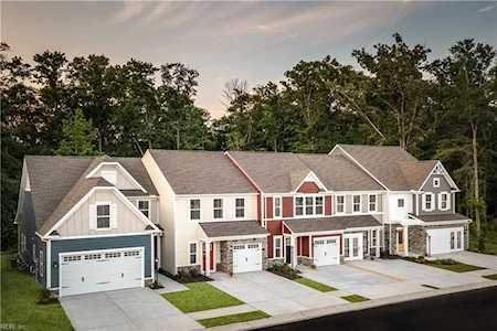 544 Eldridge Ln Chesapeake, VA 23323