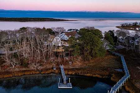 202 Daniels Island Road Mashpee, MA 02649