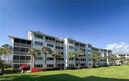 340 Horse Creek Dr #108 Naples, FL 34110