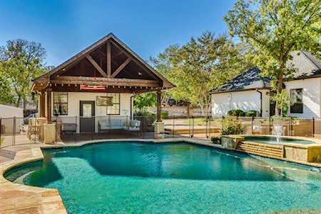 440 Canyon Oaks Drive Argyle, TX 76226