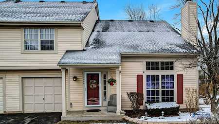 1046 N Knollwood Dr Palatine, IL 60067