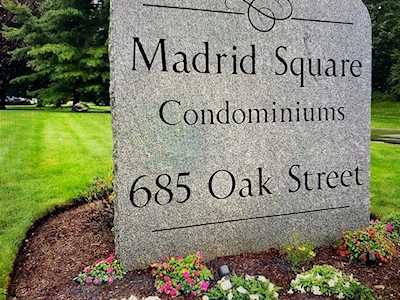 685 Oak St #4-6 Brockton, MA 02301