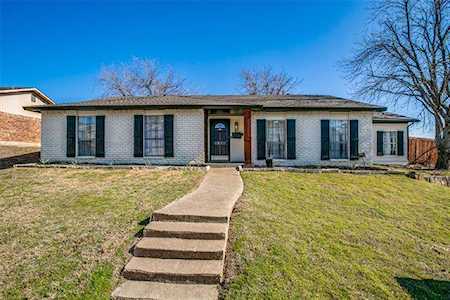 1811 Post Oak Lane Carrollton, TX 75007