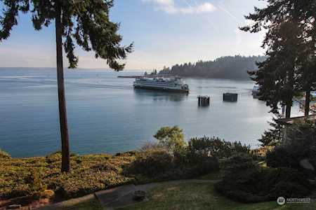 965 Winslow Way E #302 Bainbridge Island, WA 98110