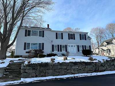22 Hodgkins Street Gloucester, MA 01930