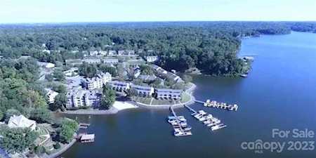 13822 Queens Harbor Rd Charlotte, NC 28278