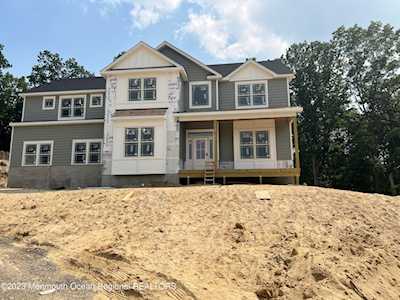 2438 Rolling Hills Way Manasquan, NJ 08736