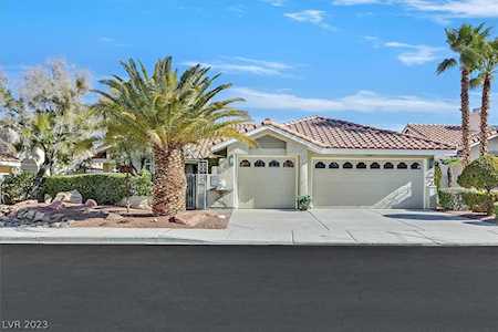 2424 Ocean Front Dr Las Vegas, NV 89128