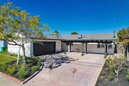 2826 Gobat Avenue San Diego, CA 92122