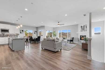 25707 Caryn Ct Ramona, CA 92065