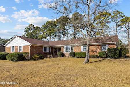 805 Sound View Avenue Newport, NC 28570