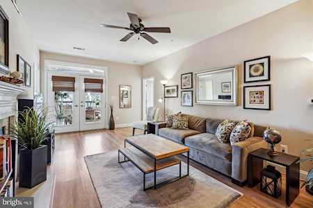 13890 Chelmsford Dr #207 Gainesville, VA 20155
