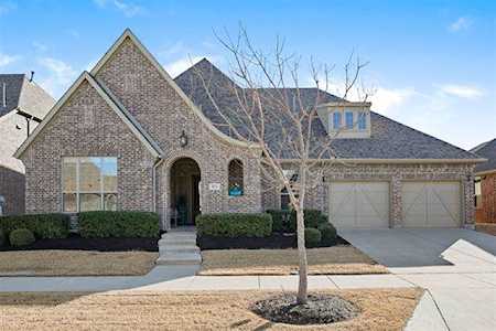 824 Boardwalk Way Little Elm, TX 76227