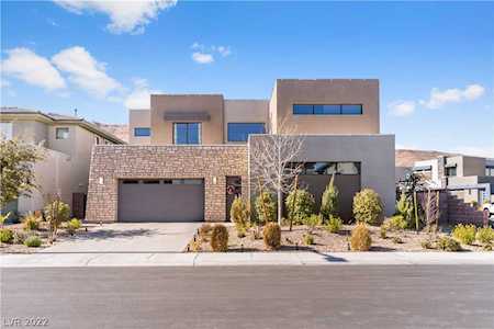 6135 Amber View St Las Vegas, NV 89135
