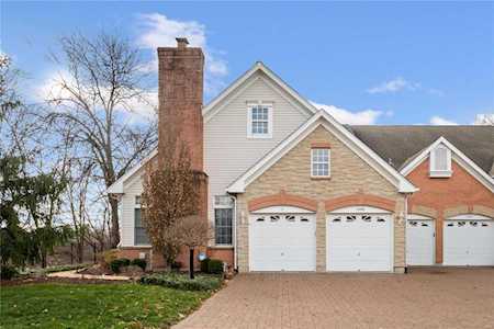 12400 Questover Manor Ct St Louis, MO 63141