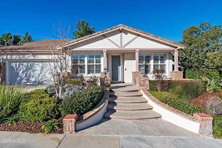 939 Red Pine Dr Simi Valley, CA 93065