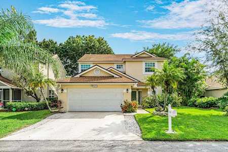 1071 W Fairfax Circle Boynton Beach, FL 33436