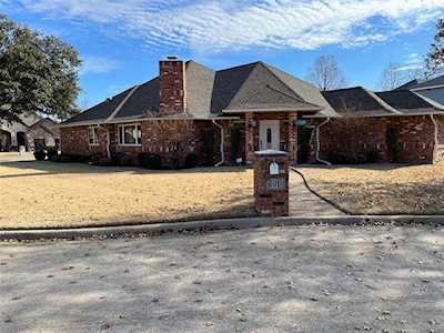 601 Ludo Circle Hurst, TX 76054