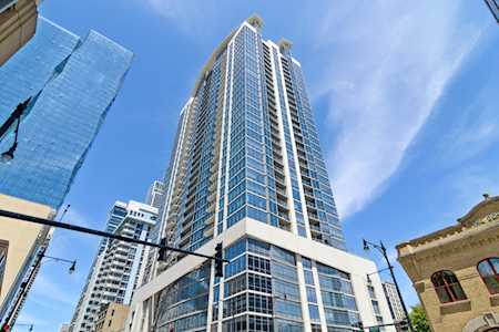 100 E 14th St #1707 Chicago, IL 60605