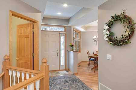 16313 Crystal Hills Drive Lakeville, MN 55044