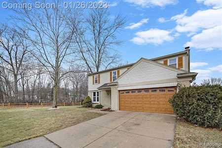 43188 Lancelot Dr Canton Twp, MI 48188