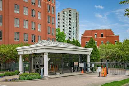 501 N Clinton St #1603 Chicago, IL 60654