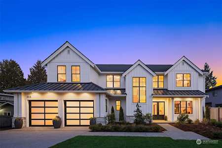 1578 103rd Ct SE Bellevue, WA 98004