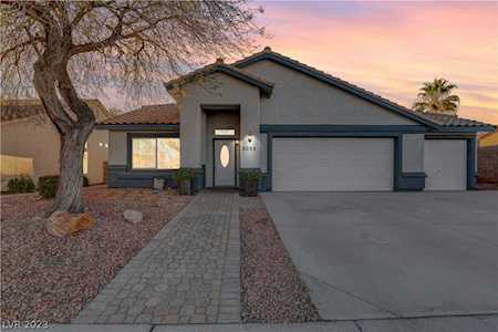 5035 Vista Del Rio Way North Las Vegas, NV 89031
