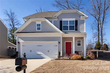 3225 Berry Creek Rd Charlotte, NC 28214