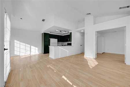 5201 S Torrey Pines Dr #1227 Las Vegas, NV 89118