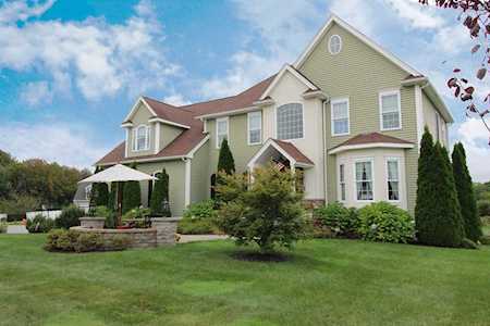 51 Girards Way North Attleboro, MA 02760