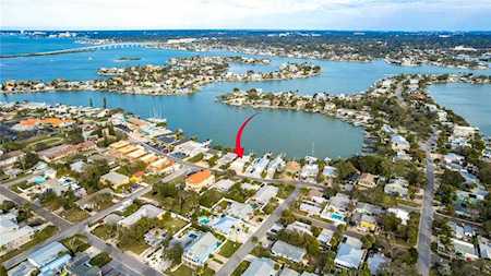 2107 Bay Blvd Indian Rocks Beach, FL 33785