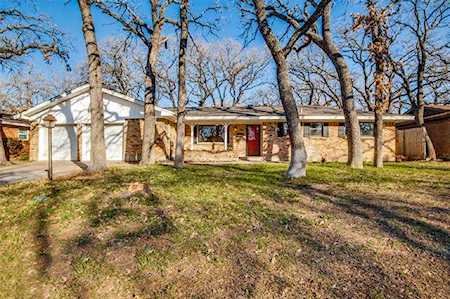 608 W Pleasantview Drive Hurst, TX 76054