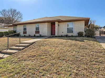 6932 Winchester Place Fort Worth, TX 76133