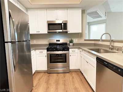 5855 Valley Dr #1057 North Las Vegas, NV 89031