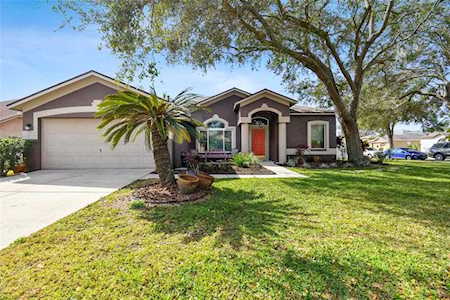 4601 Compass Oaks Dr Valrico, FL 33596